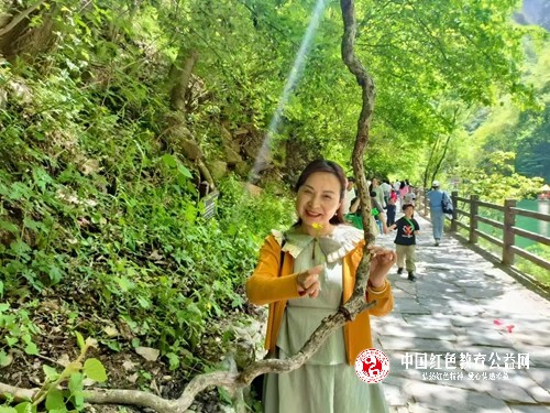 宝鸡作家常红梅散文集《风流总被雨打风吹去》出版