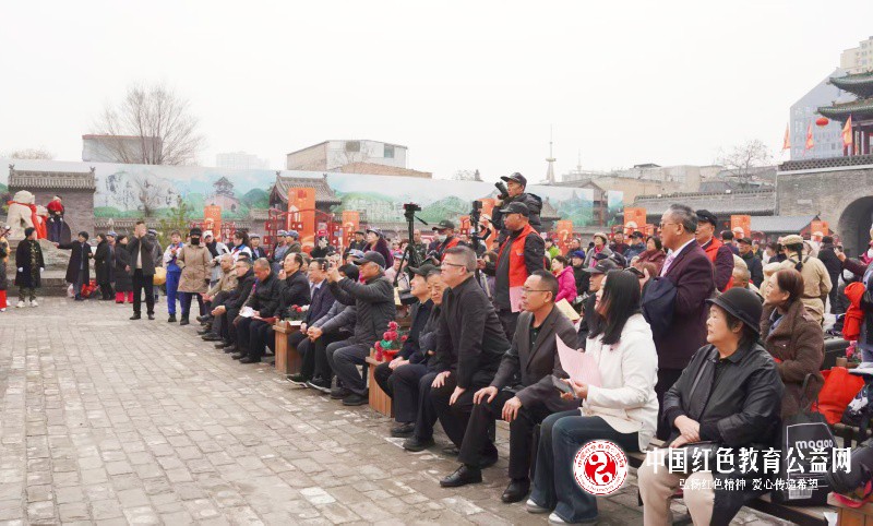 “学雷锋日暨中国人民解放军长江支队霍县干部南下日” 纪念文艺活动